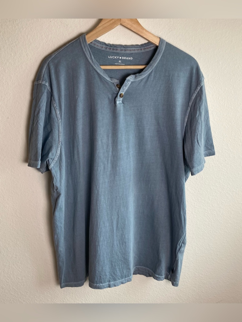 Lucky Brand Men’s XL Henley Short Sleeve Shirt Button Gray
